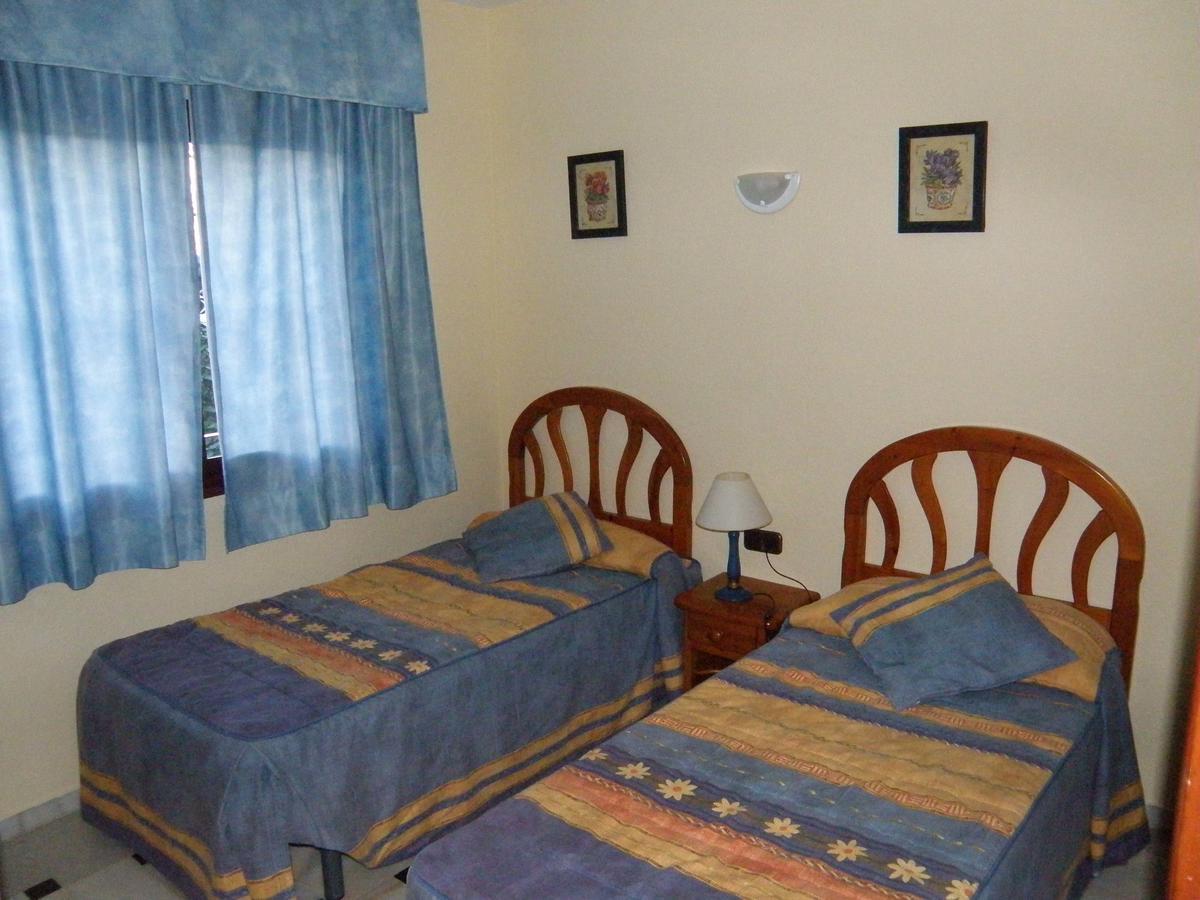 Апартаменты Apartamento En La Playa Михас-Коста Экстерьер фото